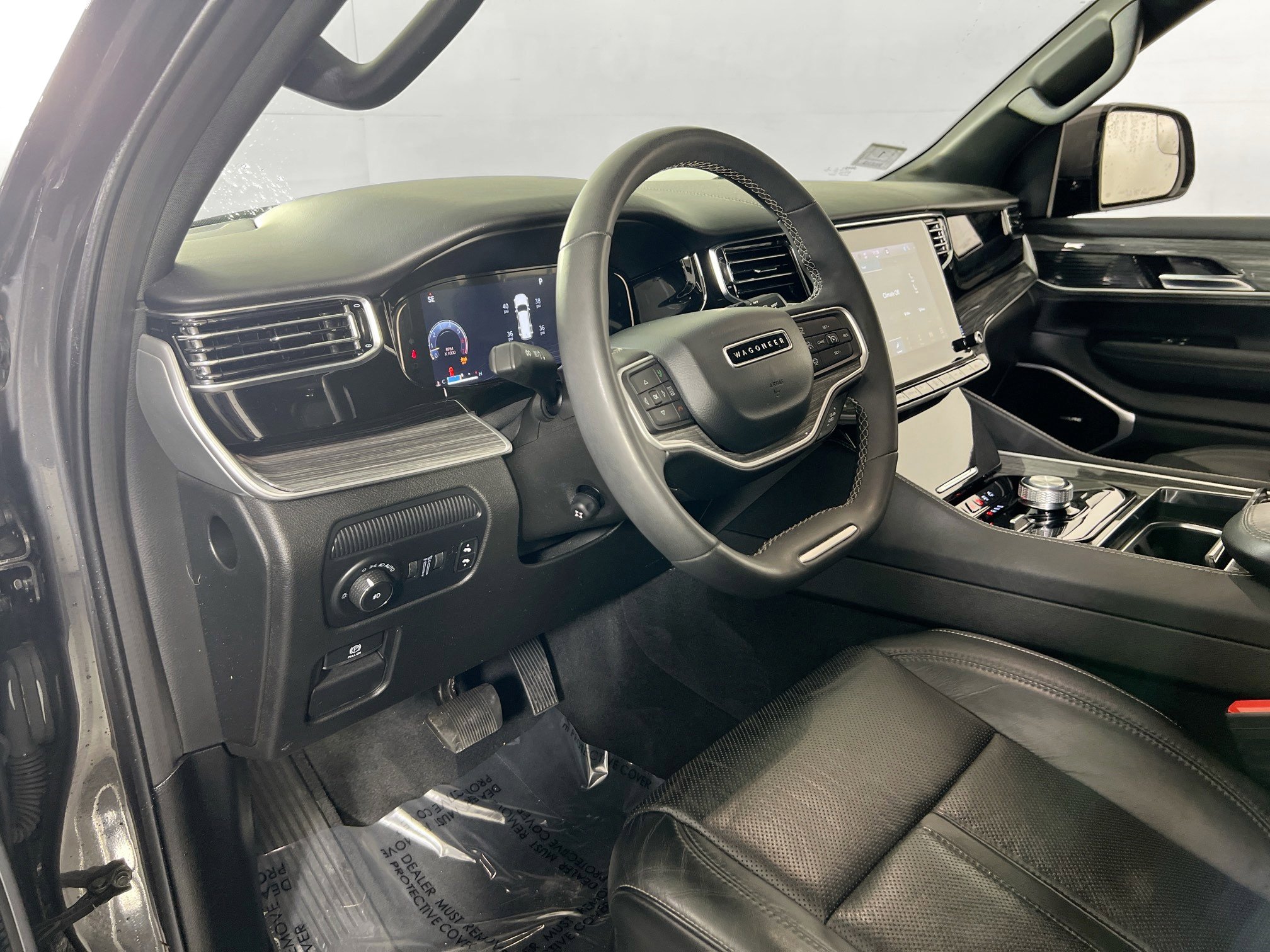 Used 2022 Jeep Wagoneer Series II image 9