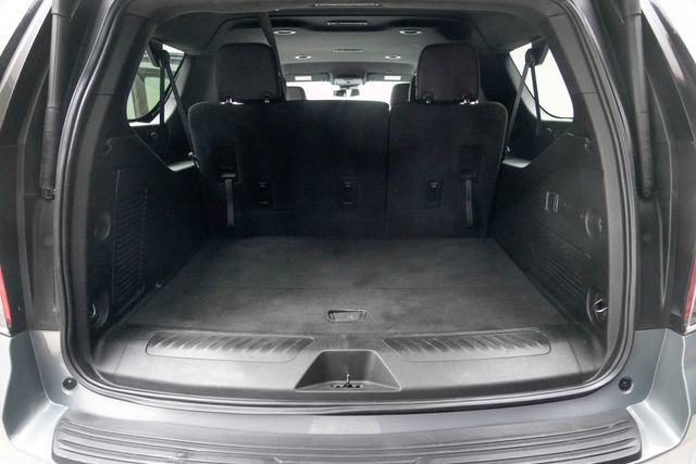 Used 2024 Chevrolet Suburban LT image 12