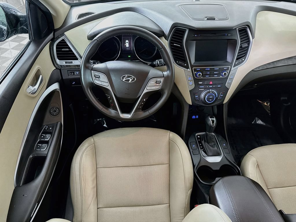 Used 2017 Hyundai Santa Fe Sport FWD image 3