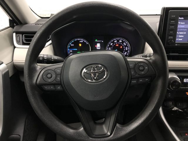 Used 2021 Toyota RAV4 XLE AWD/4WD image 16