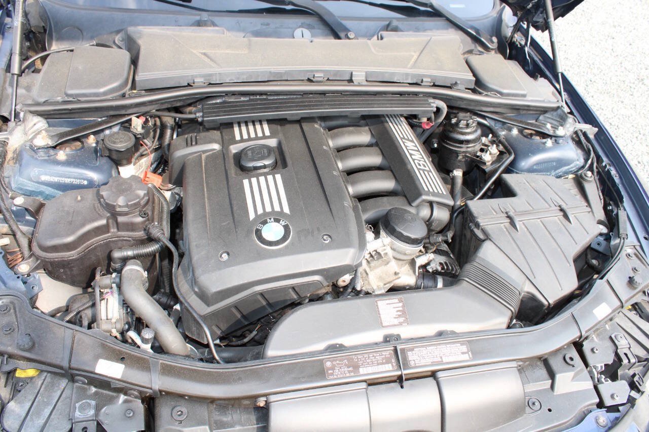Used 2013 BMW 328i Convertible RWD image 30