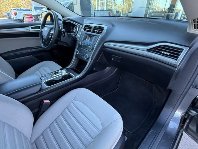 Used 2018 Ford Fusion S FWD image 18