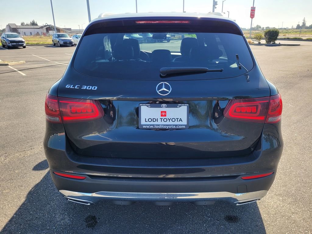 Used 2022 Mercedes-Benz GLC 300 image 5