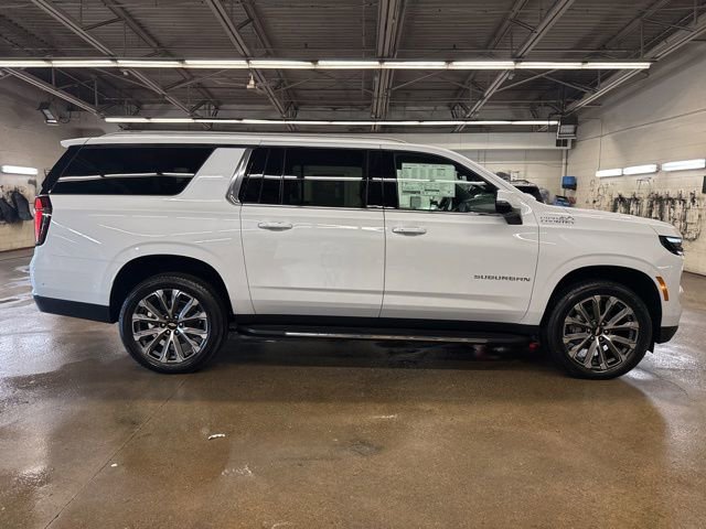 New 2026 Chevrolet Suburban High Country AWD/4WD image 7