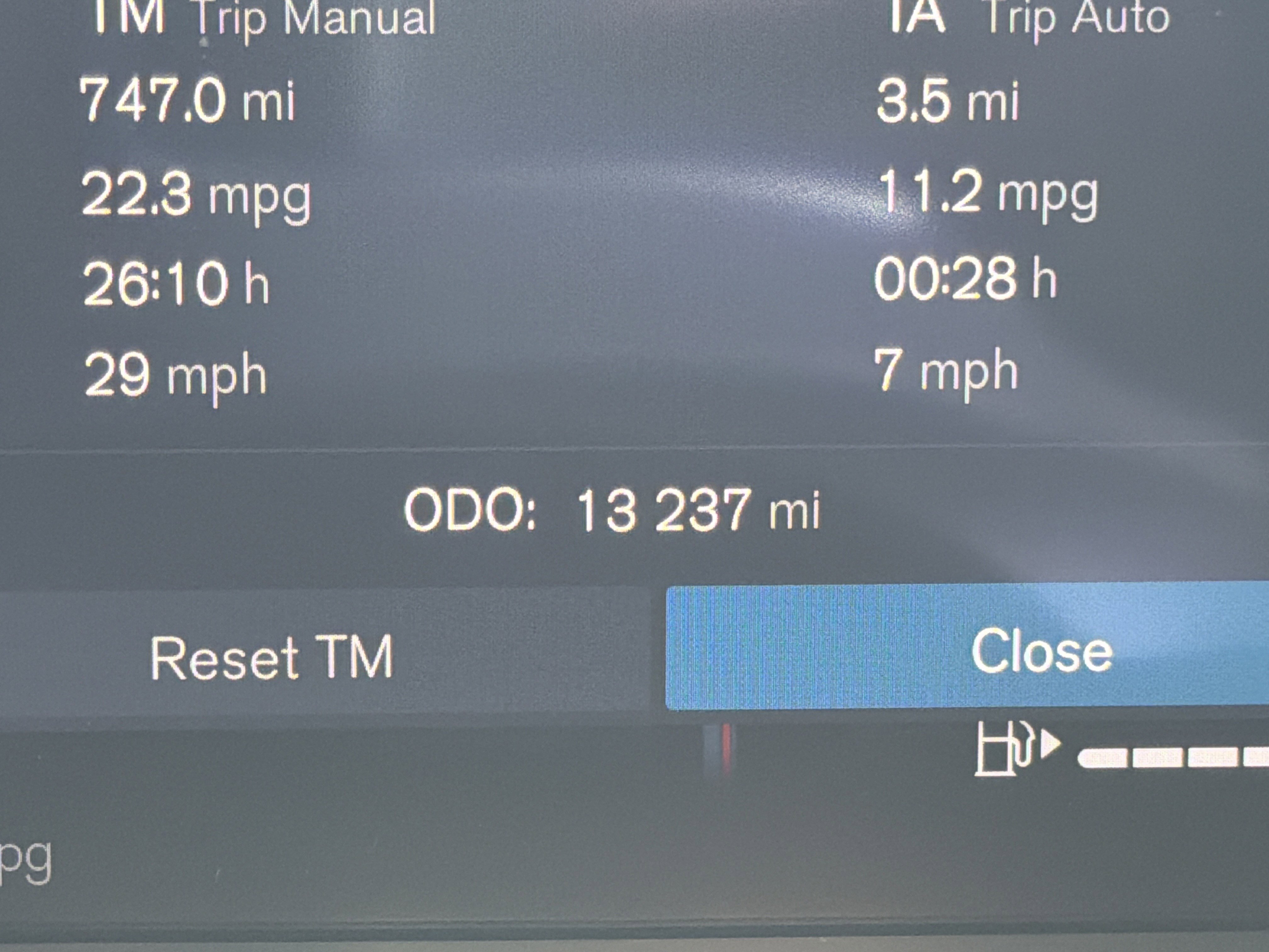 Used 2025 Volvo XC90 B6 Plus image 22