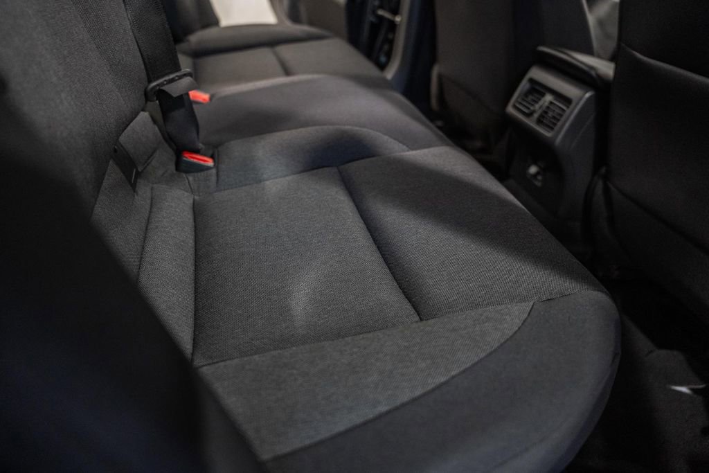 Used 2025 Toyota Camry LE image 31