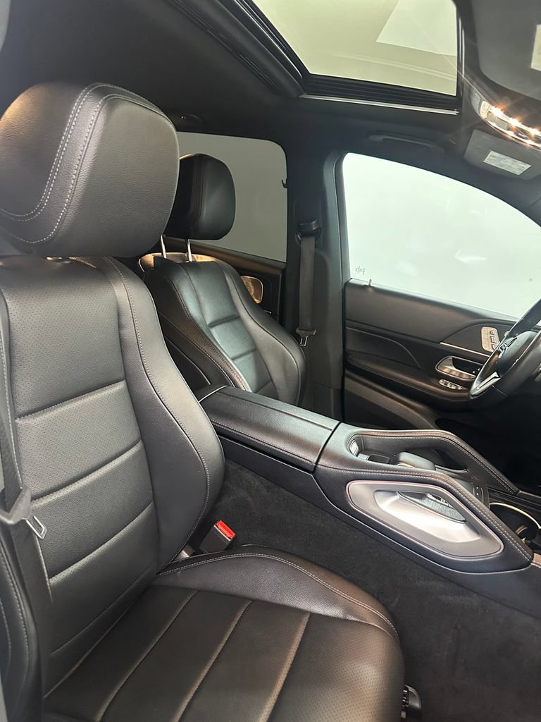 Used 2022 Mercedes-Benz GLE 350 4MATIC w/ AMG Line Exterior image 35