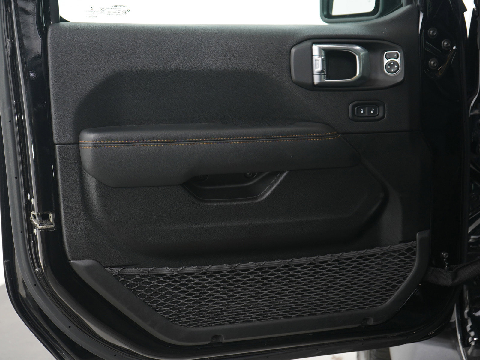 Used 2022 Jeep Wrangler Unlimited Sahara image 20