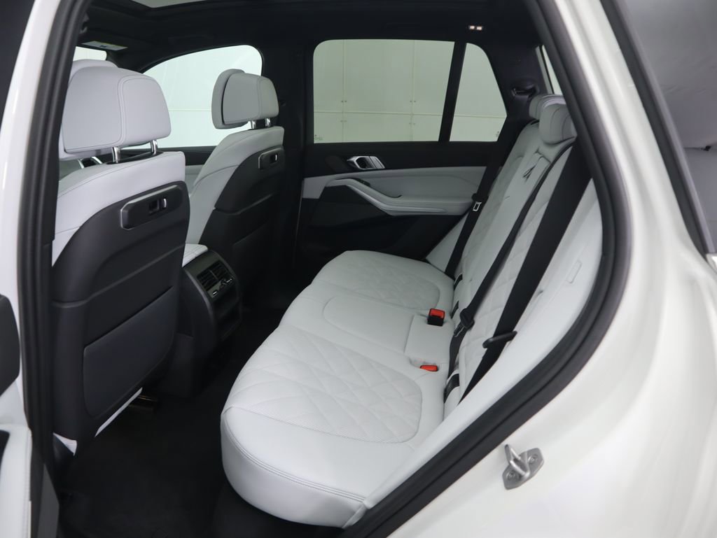 New 2026 BMW X5 xDrive40i w/ Premium Package image 22