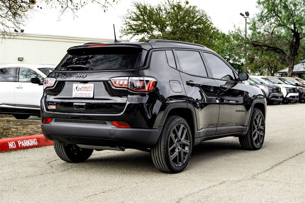 New 2026 Jeep Compass Latitude image 4