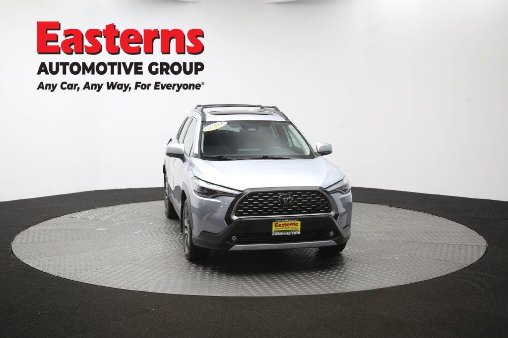 Used 2023 Toyota Corolla Cross XLE AWD/4WD image 55