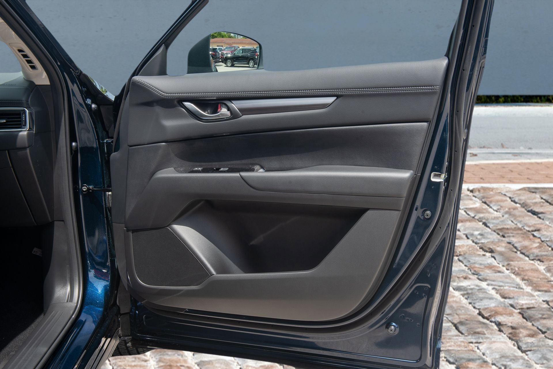 New 2025 MAZDA CX-5 AWD 2.5 S w/ Preferred Package image 16