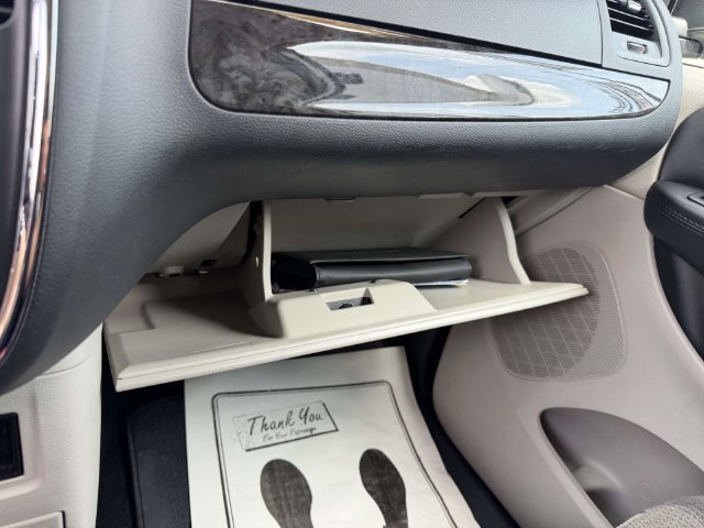 Used 2018 Dodge Grand Caravan SE w/ UConnect Hands-Free Group FWD image 28