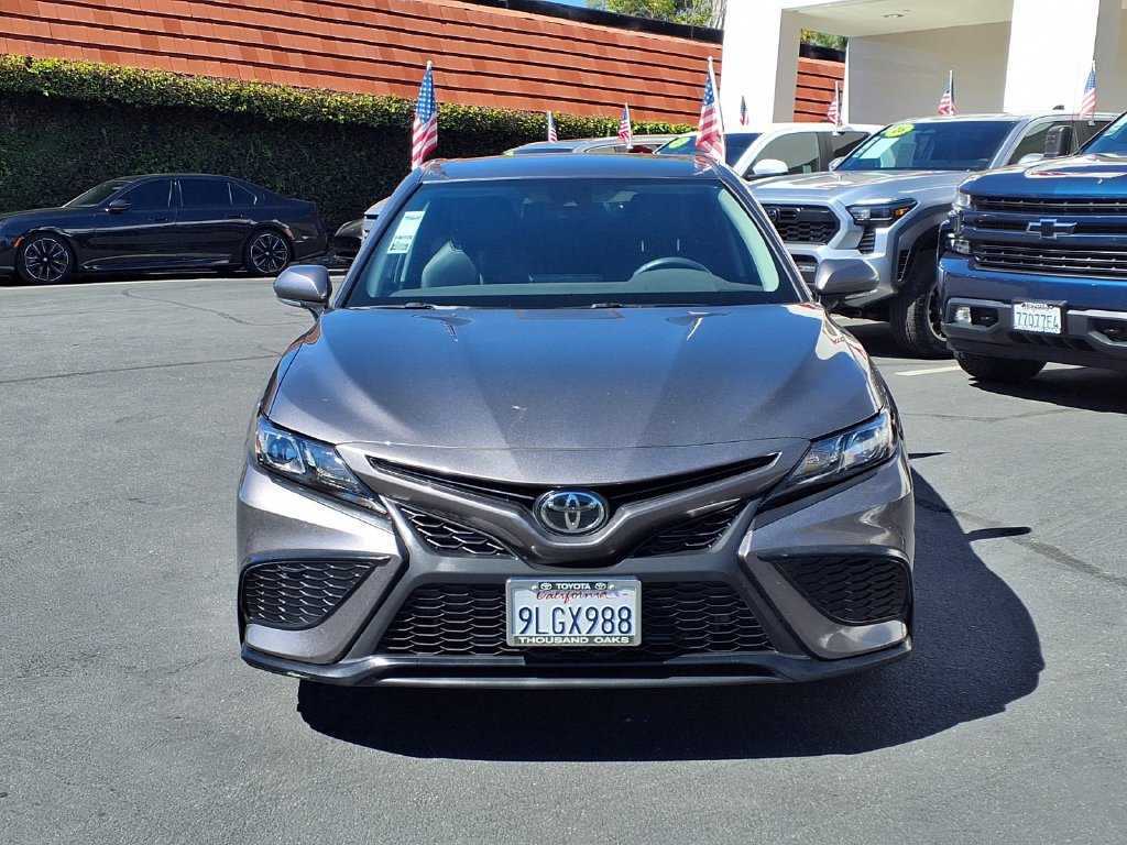 Used 2024 Toyota Camry SE FWD image 2