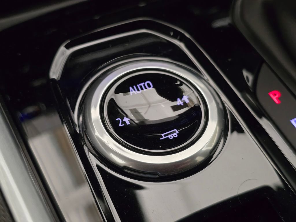 New 2025 Chevrolet Colorado LT w/ LT Convenience Package image 19