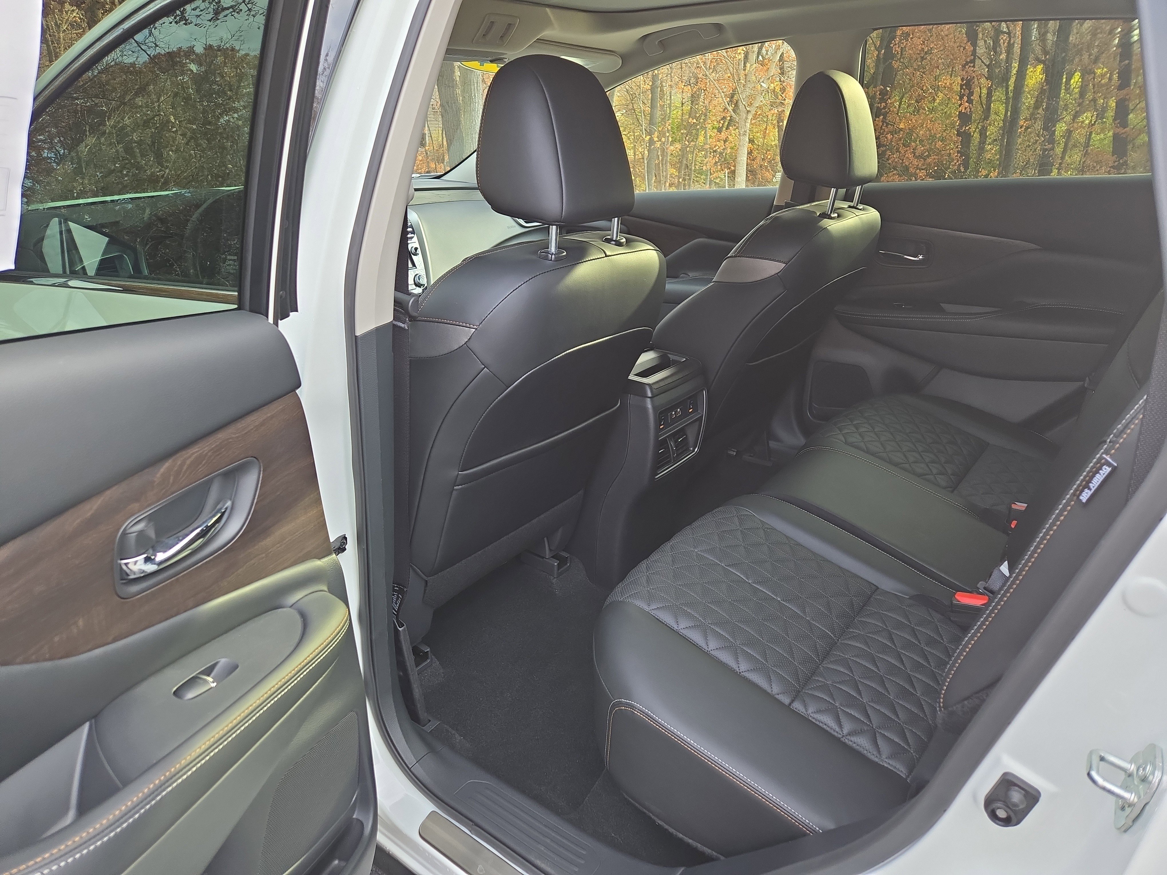 Certified 2024 Nissan Murano Platinum w/ Cargo Package image 28