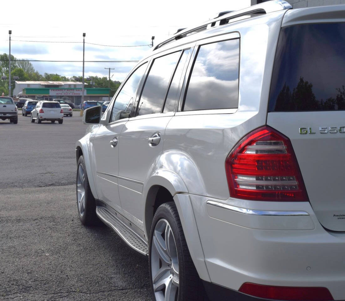Used 2011 Mercedes-Benz GL 550 4MATIC image 9