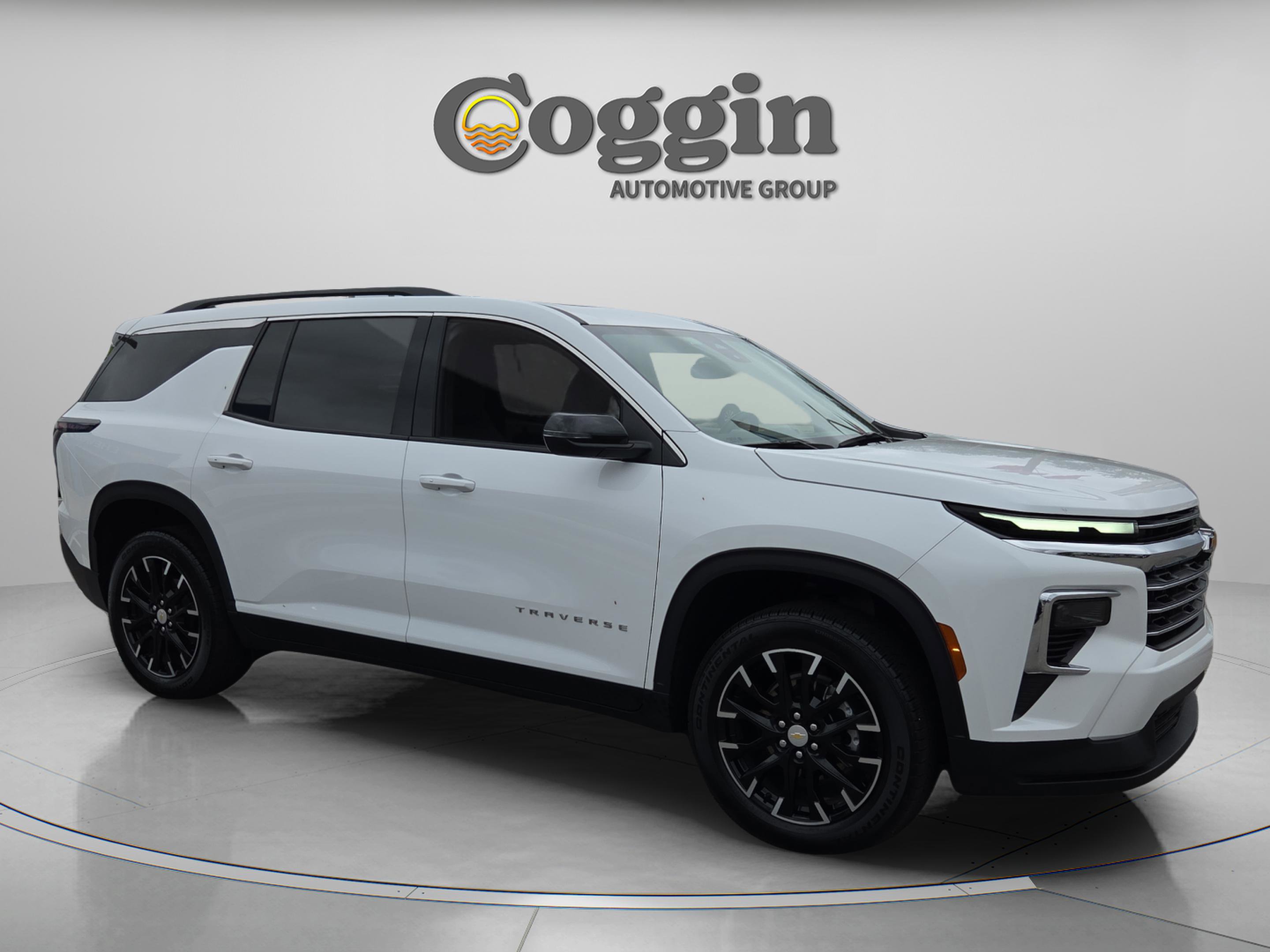 Used 2025 Chevrolet Traverse LT w/ Sun and Wheel Package FWD image 7