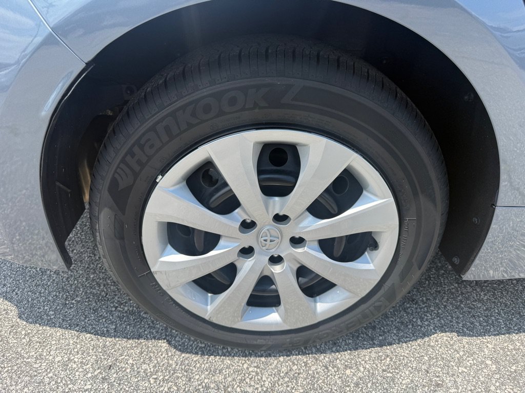 Used 2023 Toyota Corolla LE FWD image 16