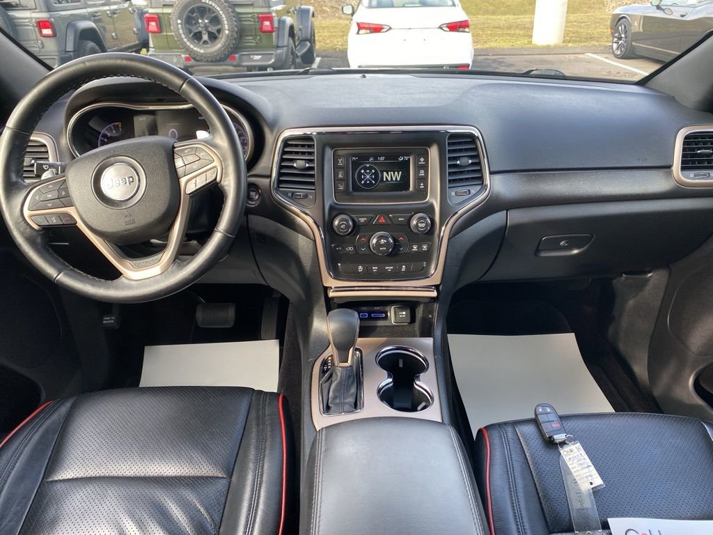 Certified 2016 Jeep Grand Cherokee Laredo w/ Quick Order Package 23E image 20