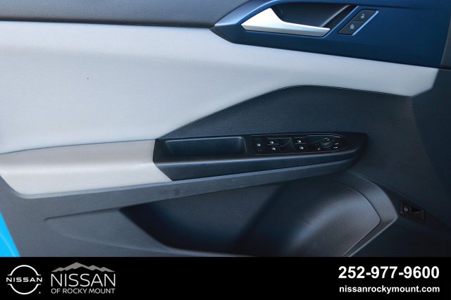 Used 2023 Volkswagen Taos SE w/ Black Wheel Package FWD image 10