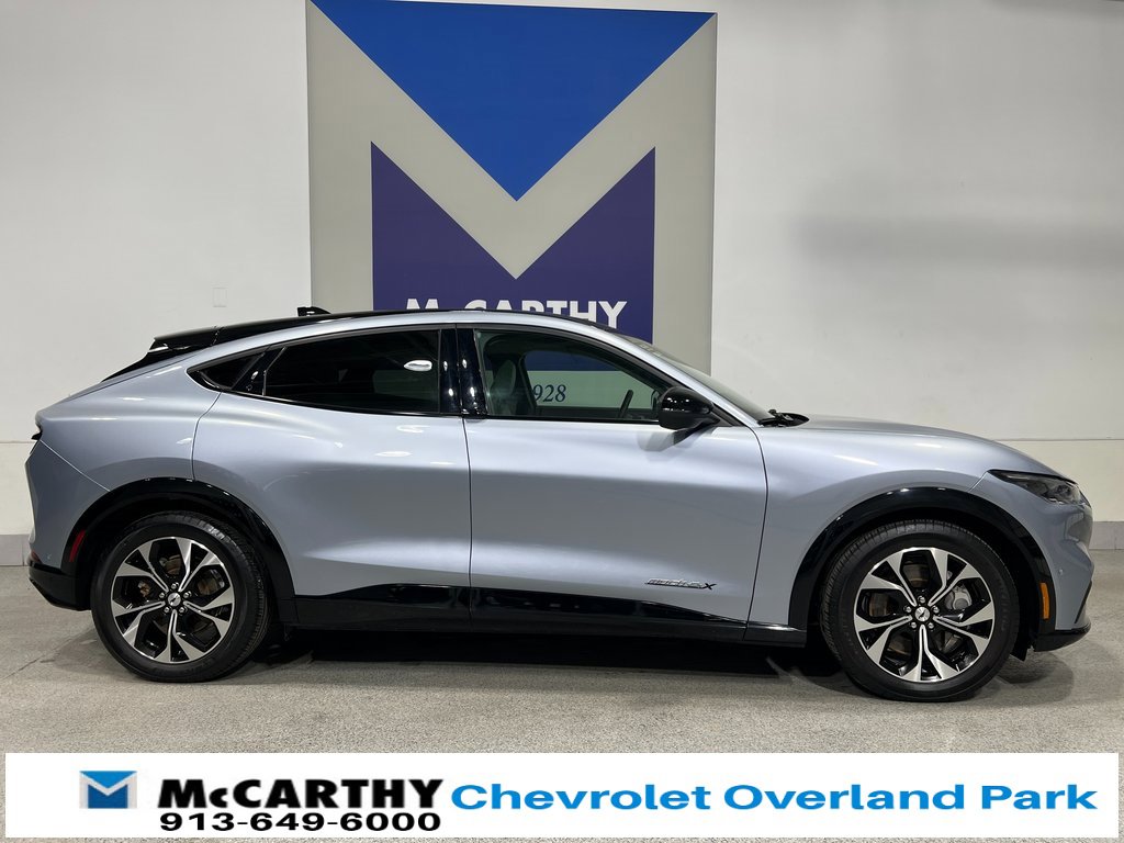 Used 2022 Ford Mustang Mach-E Premium image 4