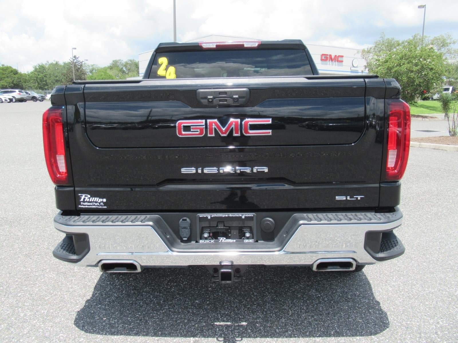 Used 2024 GMC Sierra 1500 SLT AWD/4WD image 6