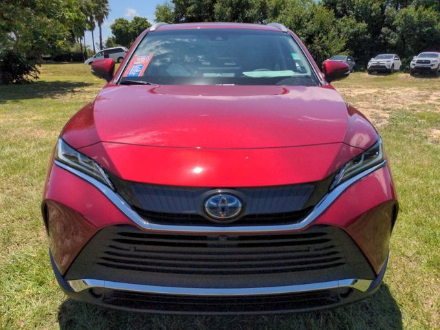 Used 2021 Toyota Venza Limited image 9