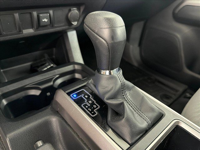 Used 2022 Toyota Tacoma SR5 RWD image 30