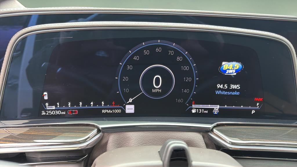 Certified 2023 Cadillac Escalade Sport w/ Touring Package image 29