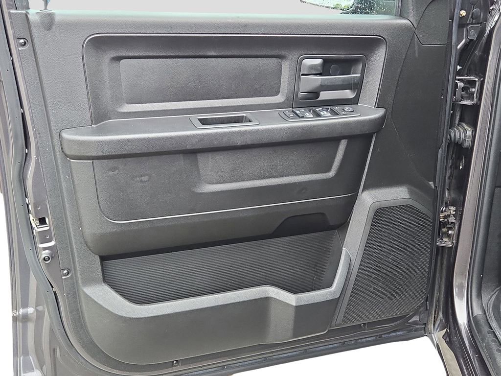 Used 2019 RAM 1500 Tradesman w/ Chrome Plus Package image 21