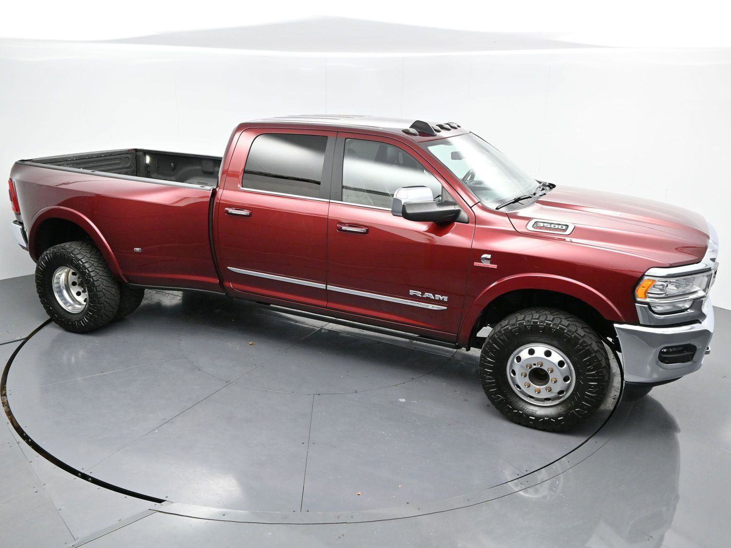 Used 2022 RAM 3500 Limited image 42