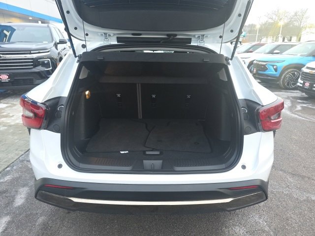 Used 2026 Chevrolet Trax ACTIV w/ Sunroof Package image 27