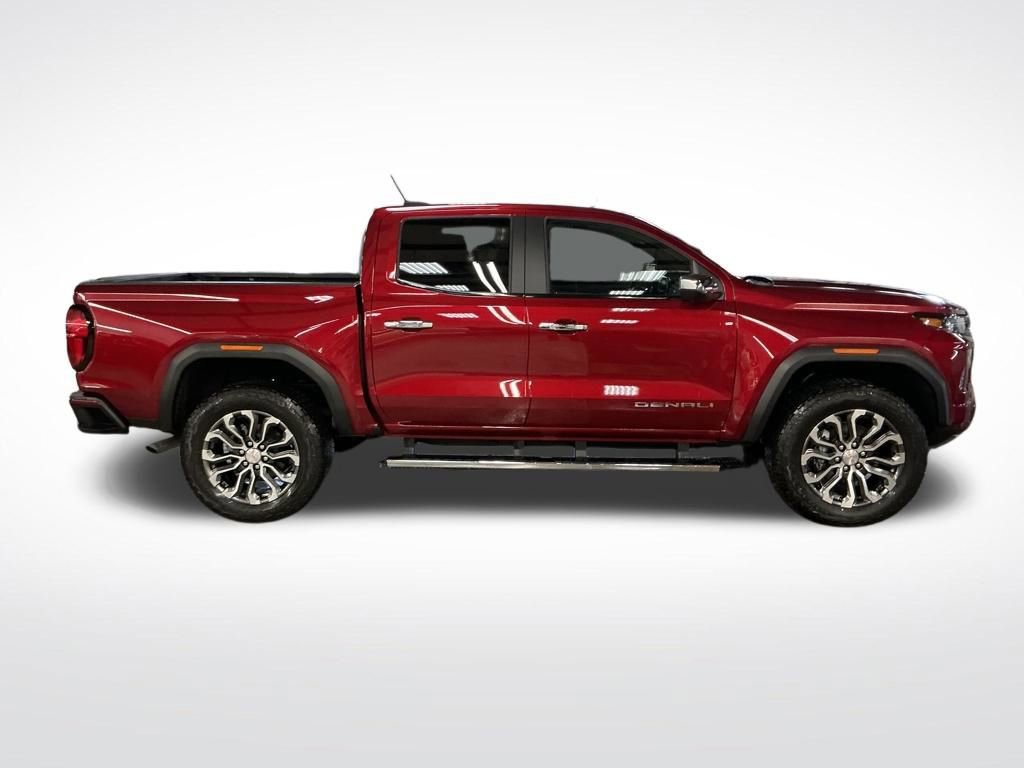 Certified 2025 GMC Canyon Denali AWD/4WD image 7