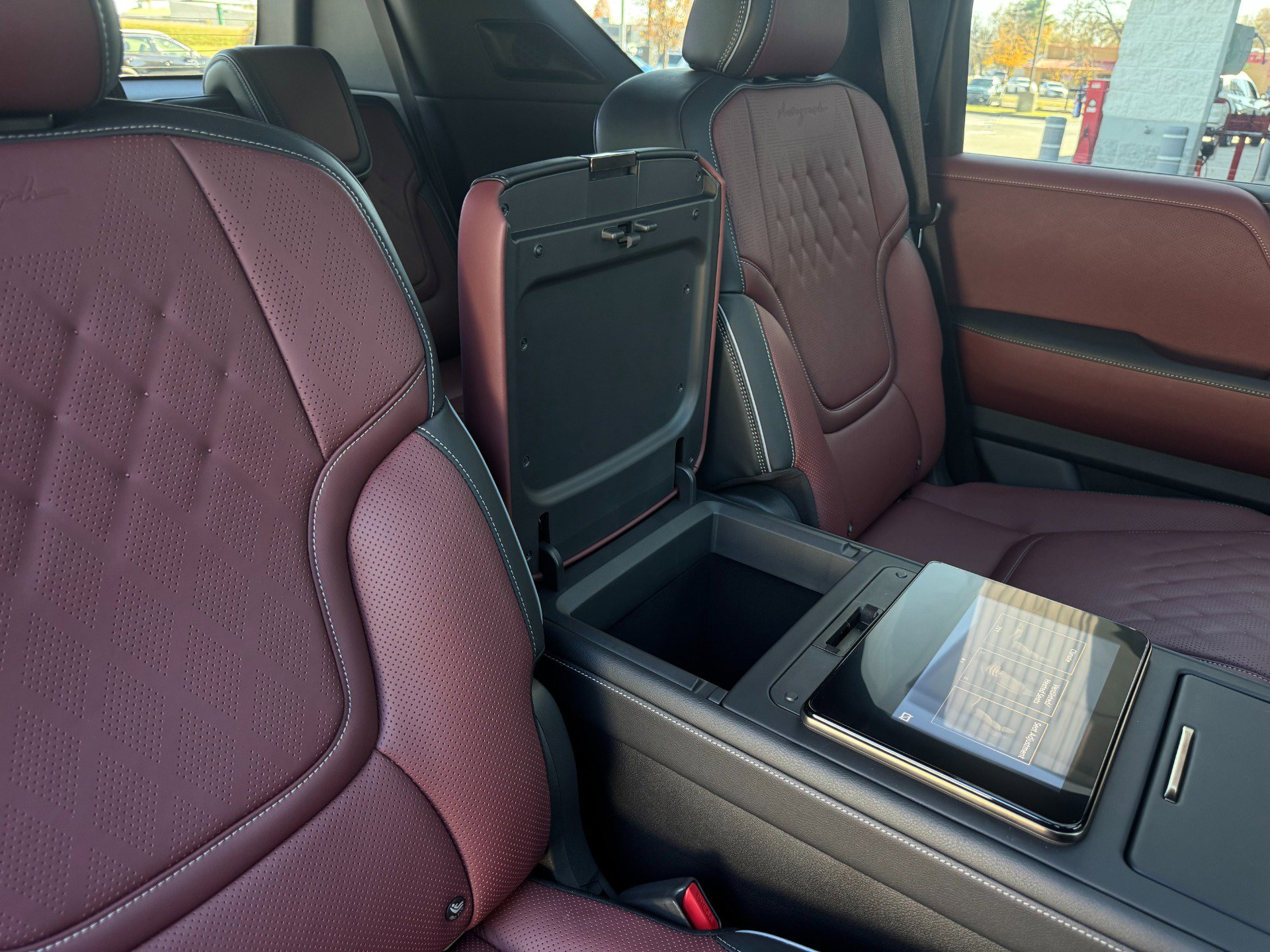 Used 2025 INFINITI QX80 Autograph w/ Autograph Exterior Package image 48