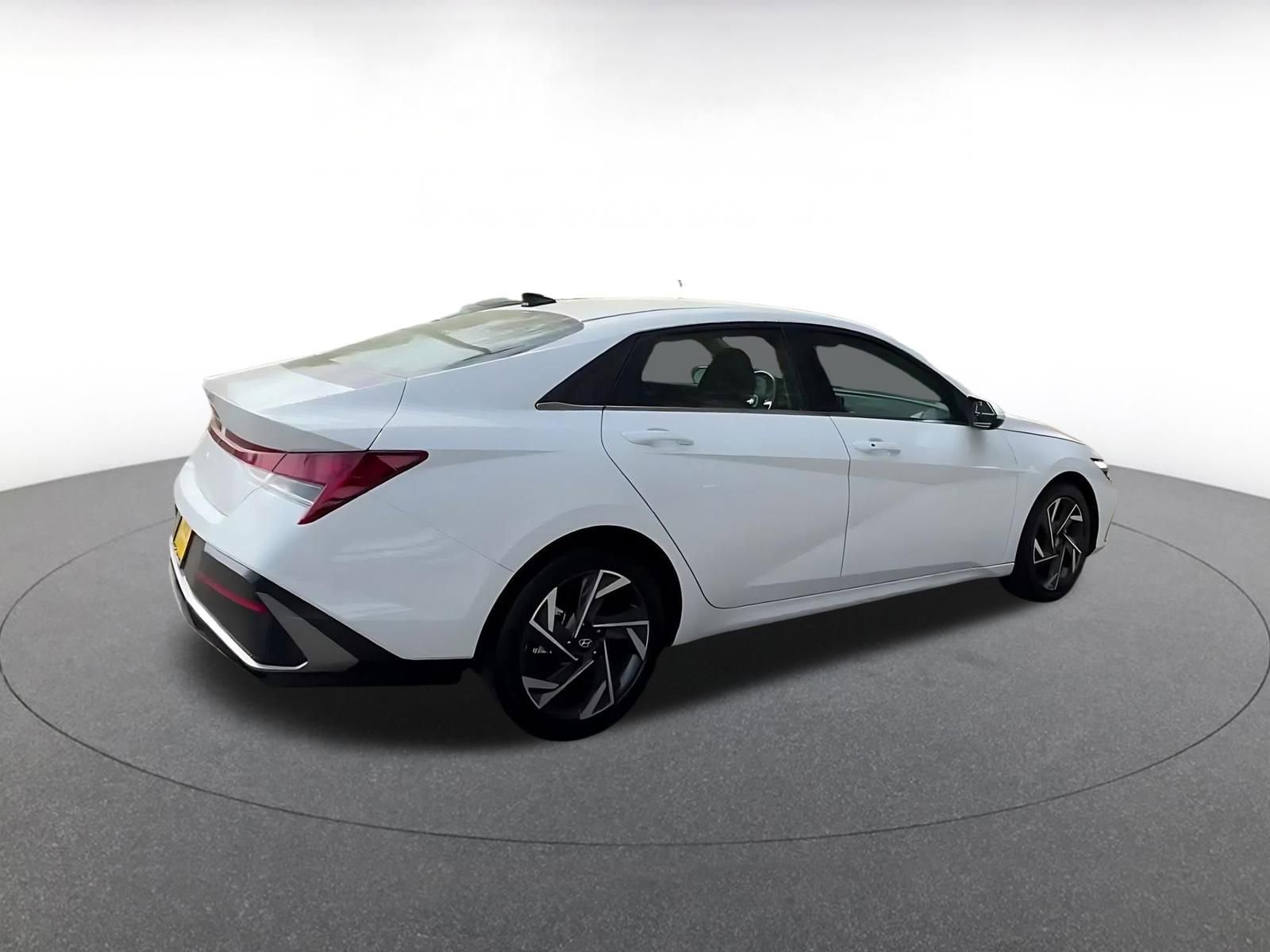 Used 2025 Hyundai Elantra SEL FWD image 15
