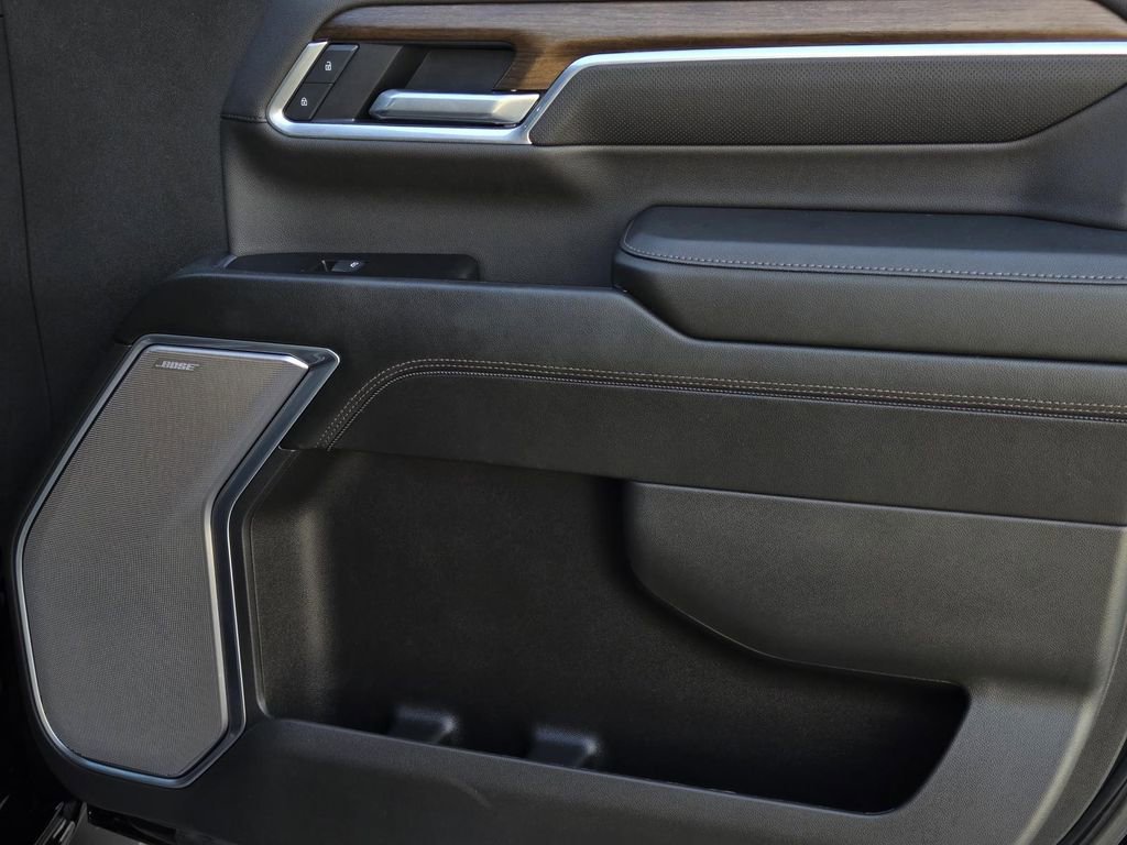 Used 2025 Chevrolet Silverado 3500 High Country w/ Technology Package image 8