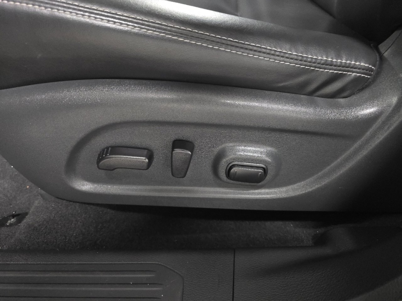 Used 2024 Nissan Murano SV image 26