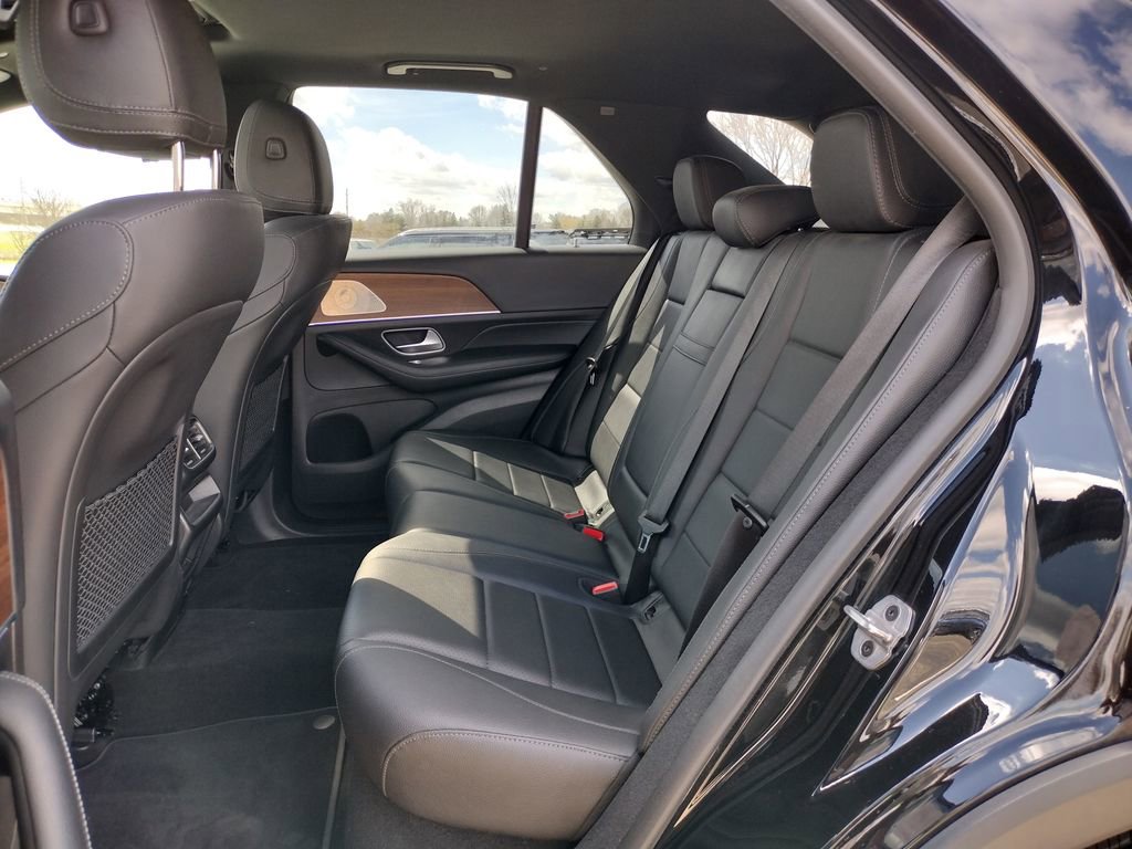 Used 2022 Mercedes-Benz GLE 350 4MATIC w/ Premium Package image 14