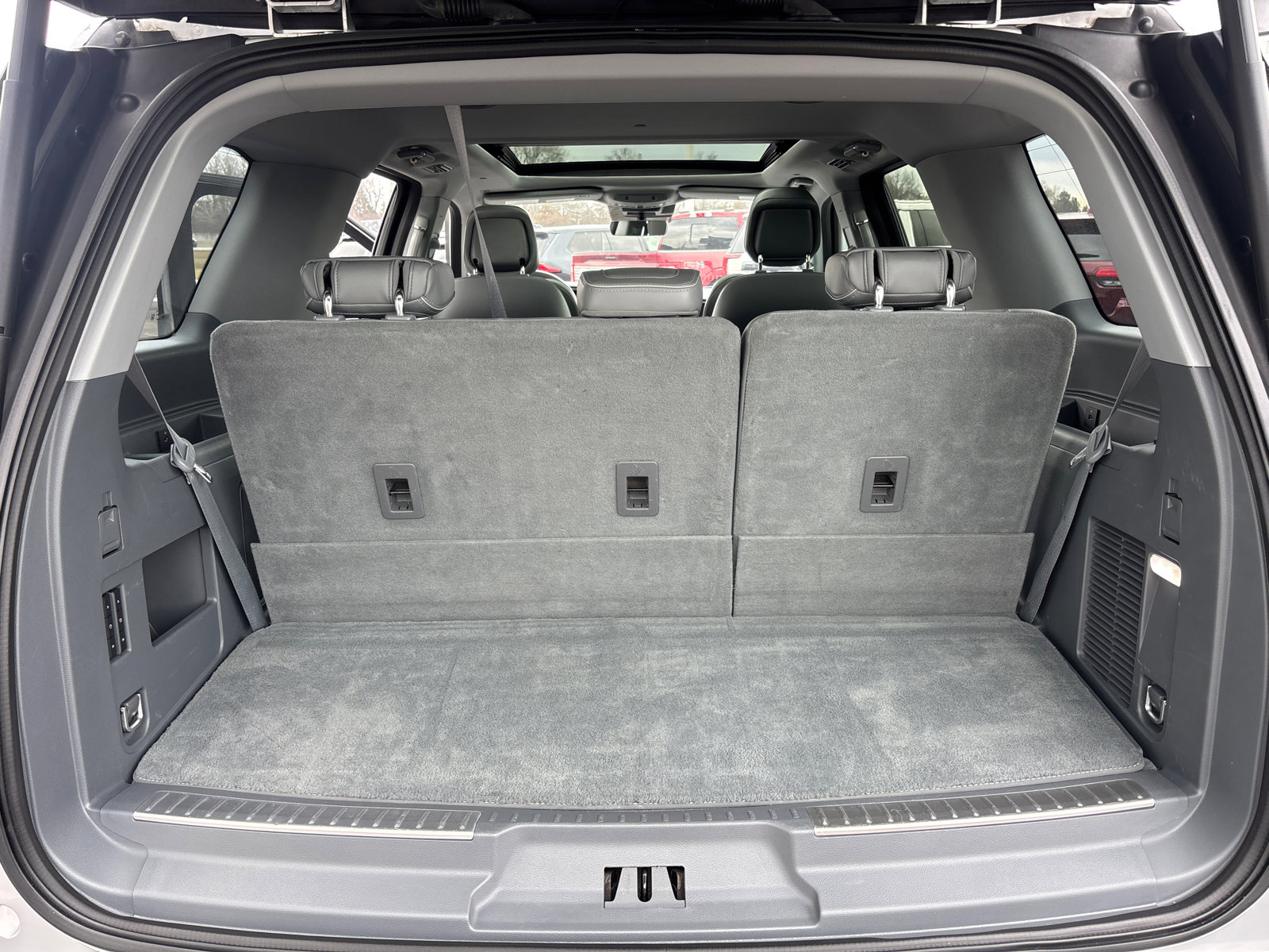 Certified 2019 Lincoln Navigator Select w/ Technology Package image 9