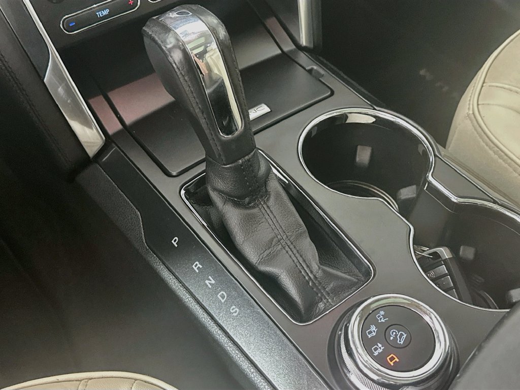 Used 2019 Ford Explorer Platinum AWD/4WD image 21