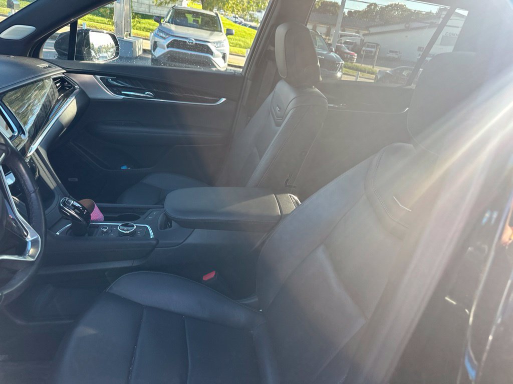Used 2024 Cadillac XT6 Premium Luxury AWD/4WD image 10