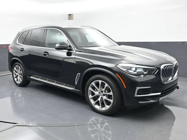 Used 2023 BMW X5 xDrive40i AWD/4WD image 2
