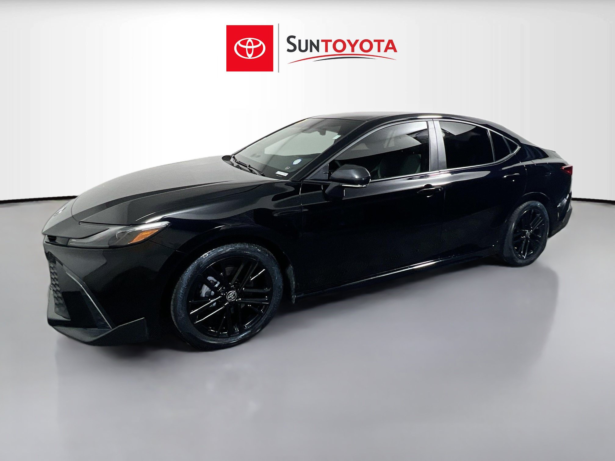 Used 2025 Toyota Camry SE w/ Convenience Package FWD image 9