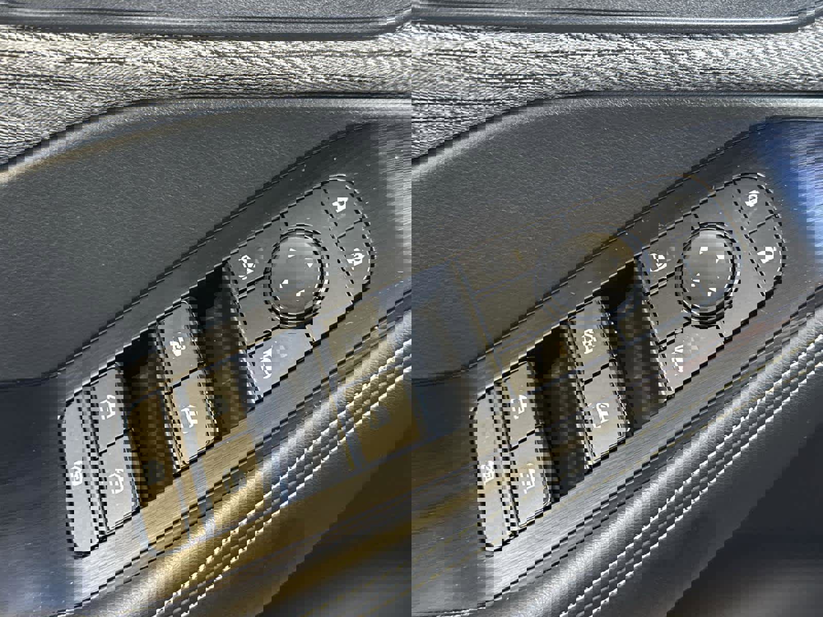 Used 2022 Nissan Rogue SV image 22