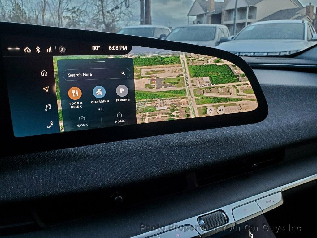 Used 2025 Lucid Air Pure image 31