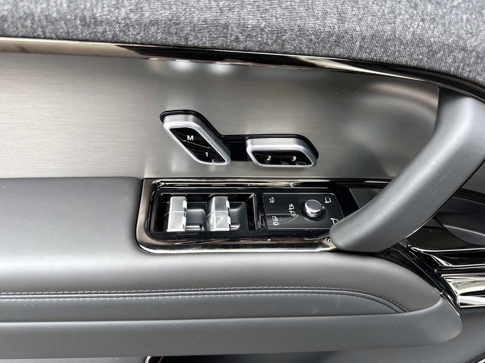 New 2025 Land Rover Range Rover Sport Dynamic SE image 15