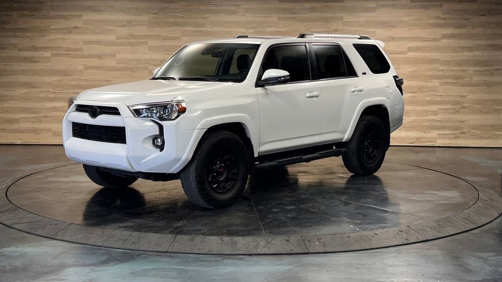 Used 2023 Toyota 4Runner SR5 Premium w/ Moonroof Package RWD image 5