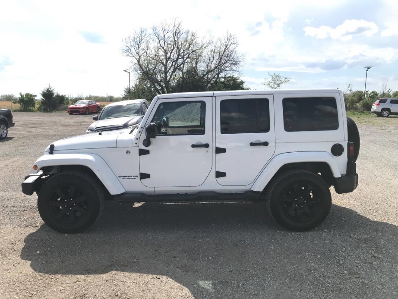 Used 2014 Jeep Wrangler Altitude AWD/4WD image 2