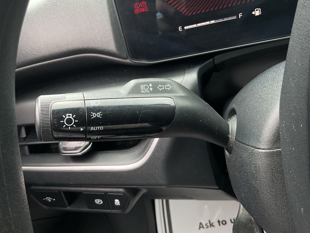 Used 2025 Kia K4 FWD image 32
